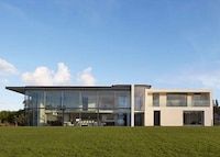 Translucent Yachtsman Abodes Image 3