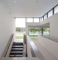 Translucent Yachtsman Abodes Image 8