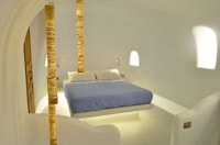 Dug-Out Hotels Image 3