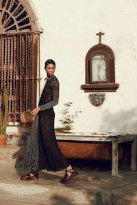 Glam Jetsetter Editorials Image 6