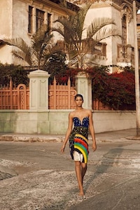 Glam Jetsetter Editorials Image 8