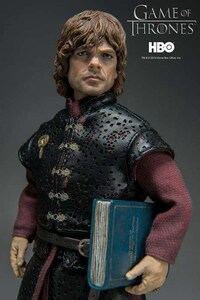 Lifelike Fantasy Figurines Image 3