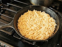 Noodle Pizza Crusts Image 3