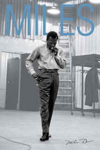Rare Music Icon Photography Image 2