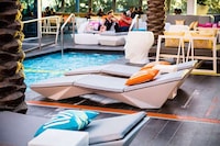 Technicolor Poolside Clubs Image 2