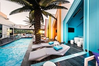 Technicolor Poolside Clubs Image 3