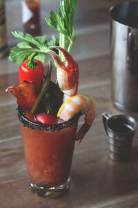 Seafood Cocktail Garnishes Image 6