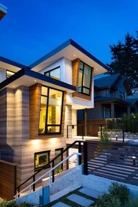 Energy-Efficient Urban Homes Image 2