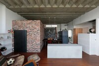 Eclectically Arranged Abodes Image 2