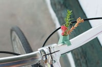 Geometric Handlebar Planters Image 3