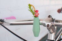 Geometric Handlebar Planters Image 4