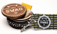 Compact Pet Leash Packaging Image 2