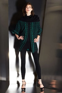 Striking Emerald Apparel Image 4