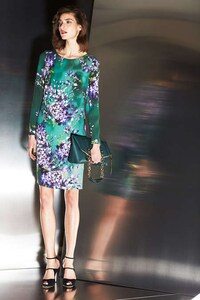 Striking Emerald Apparel Image 6