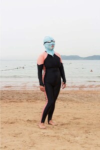 Bizarre Face-Kint Portraits Image 6