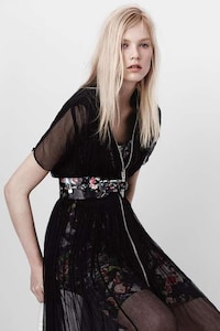 Dark Street-Savvy Fashion Image 5