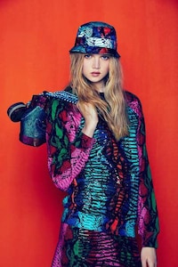 Retro Reptilian Editorials Image 4