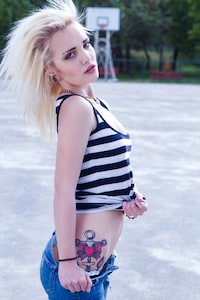 Doe-Eyed Hipster Editorials Image 2