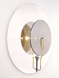 Reflectively Layered Mirrors Image 3