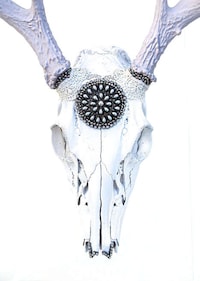 Bejeweled Taxidermy Decor Image 6