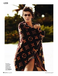 Monochromatic Swimwear Editorials Image 5