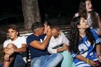 Youthful Romance Photography Image 4