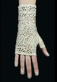 Luxe Lasercut Gloves Image 3