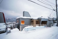 Site-Specific Architecture Image 2