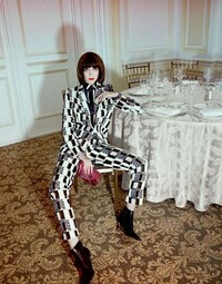 Vivid 70s Editorials Image 3