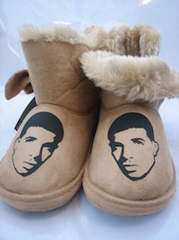 Rap Icon Slippers Image 4