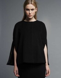 Cleanly Sculptural Editorials Image 6