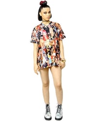 Nostalgic Celebrity Streetwear Image 2