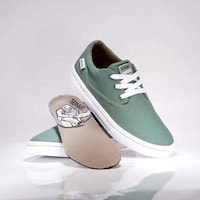 Vegan Skater Shoes Image 2