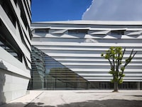 Aluminum-Clad Auditoriums Image 3