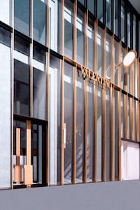 Streamlined Couture Stores Image 6