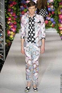 90210-Inspired Fashion Image 3