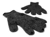Touchscreen-Friendly Apparel Image 4