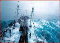 10 Giant Waves Caused by Global Warming Image 4