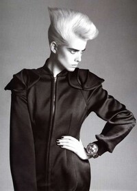 80s Rocker-Chic Couture Image 2