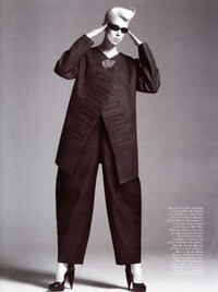 80s Rocker-Chic Couture Image 3