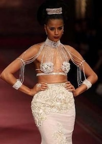 Boob-Centric Fashion: Breast Marks the Spot Image 8
