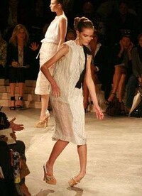 Falling Modeltainment