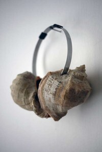 Serene Seashell Headphones Image 7