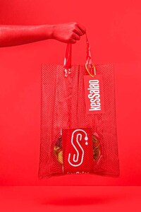 Vibrant Takeaway Packaging Image 2