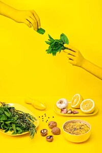 Vibrant Takeaway Packaging Image 4