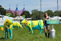 Bovine WiFi Statues Image 3