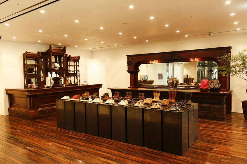 Vintage Wooden Boutiques