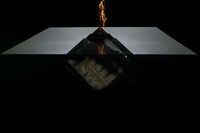 Cash-Burning Tables Image 2