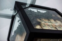 Cash-Burning Tables Image 3