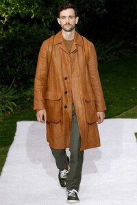Debonair Millionaire Runways Image 8